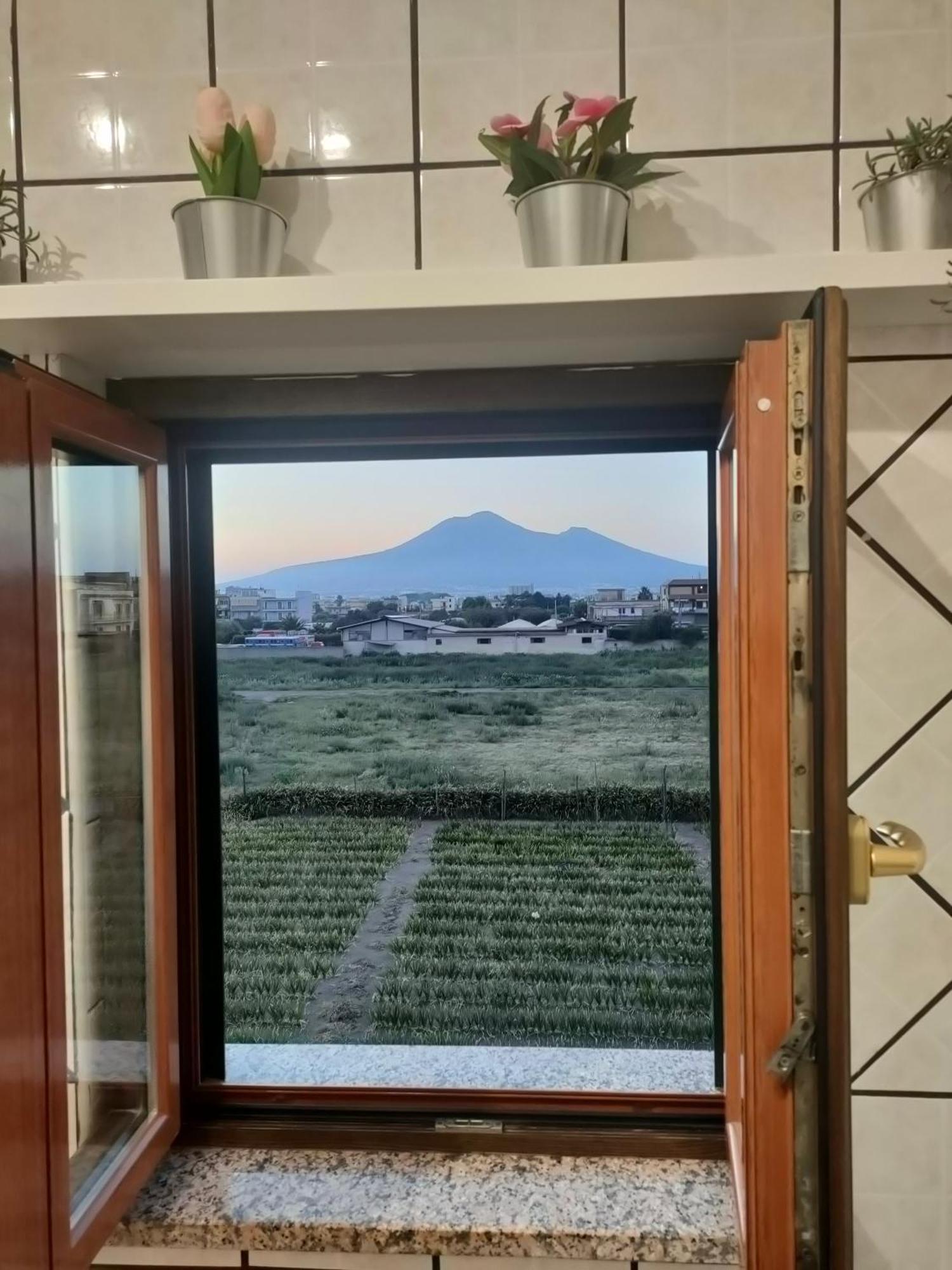 شقة Lilla Housing كاستيلاّماري دي ستا المظهر الخارجي الصورة